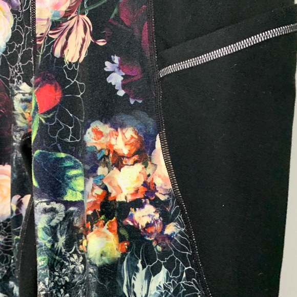 Athleta Black Floral Crop Leggings - Picture 2 of 6